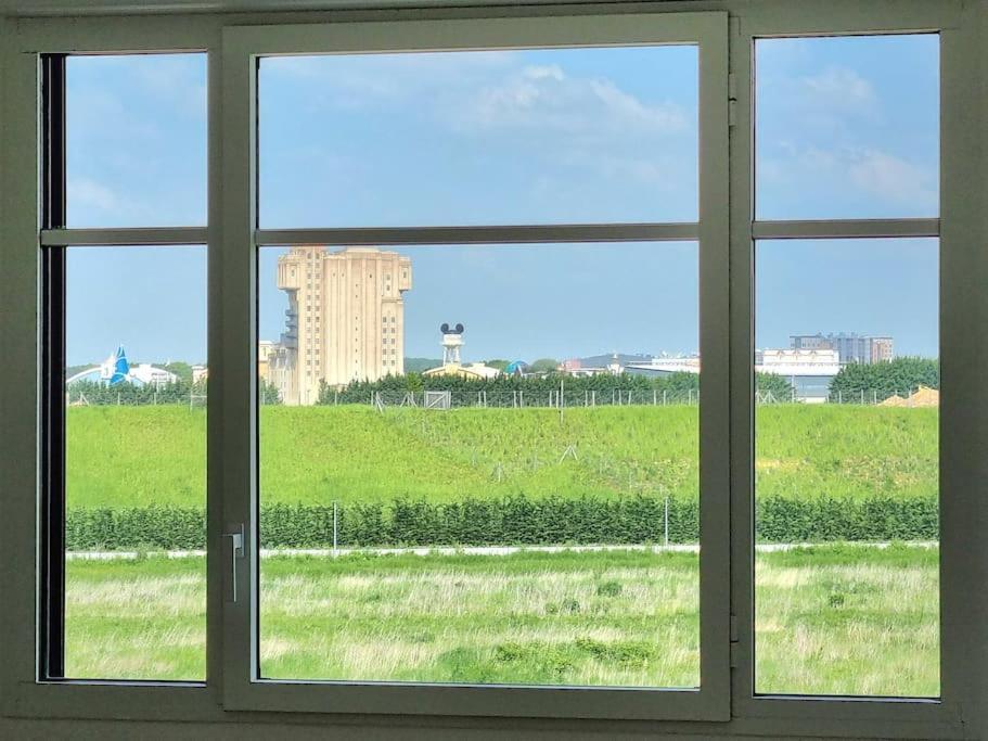 Suite Riviera - Vue Disneyland Chessy  Bagian luar foto